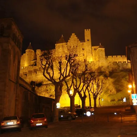 Maison Des Remparts Nichee Sous La Cite Carcassonne Esterno foto