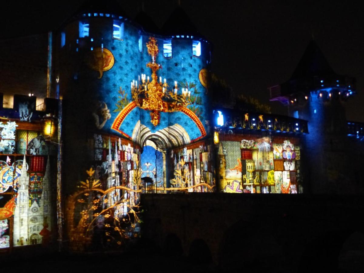 Maison Des Remparts Nichee Sous La Cite Сasa de vacaciones Carcasona